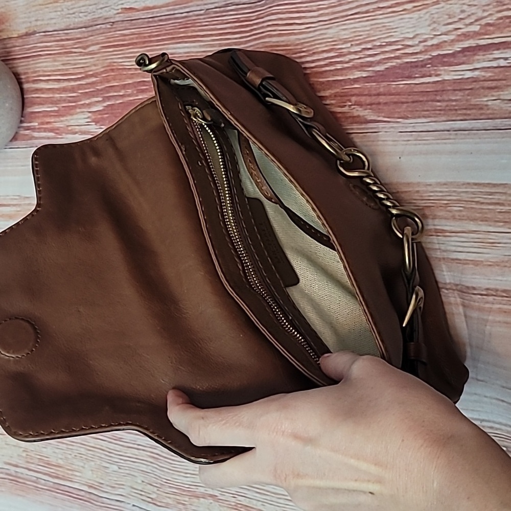 Vintage Valley Flip Michael Kors mini purse - Picture 7 of 15